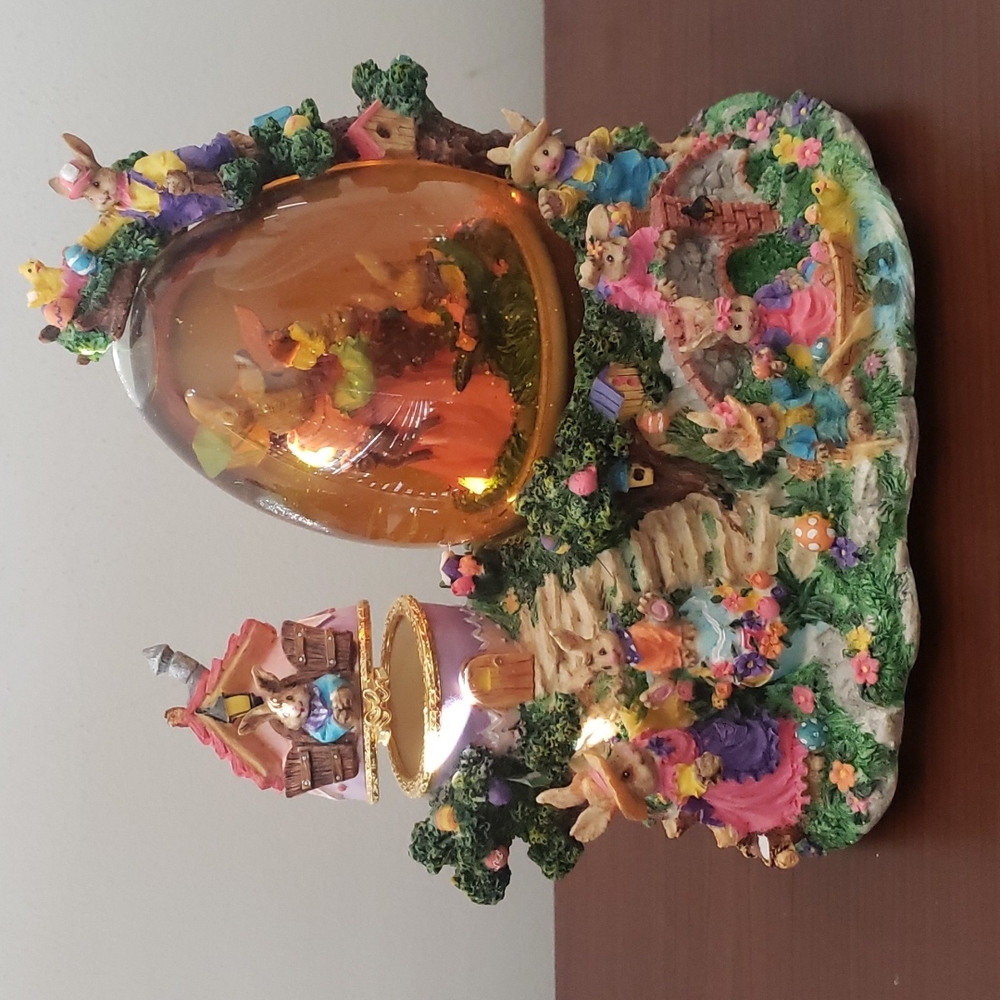 Peter Rabbit Globe